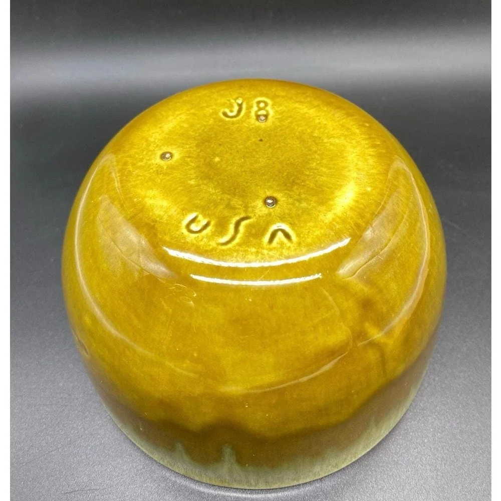 California Pottery USA J8 Gold Drip Glaze Bowl California‎ Lava 1960's